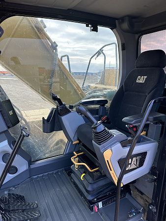 Cat 323