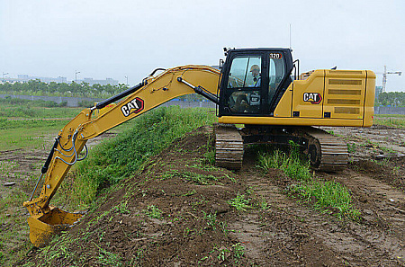 Cat 320